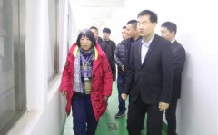 北京來(lái)福小院李軍女士蒞臨華興寵物食品指導工